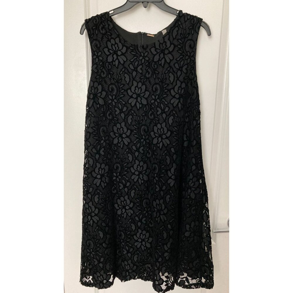 Tahari Black Floral Lace Cocktail Dress - Size 12